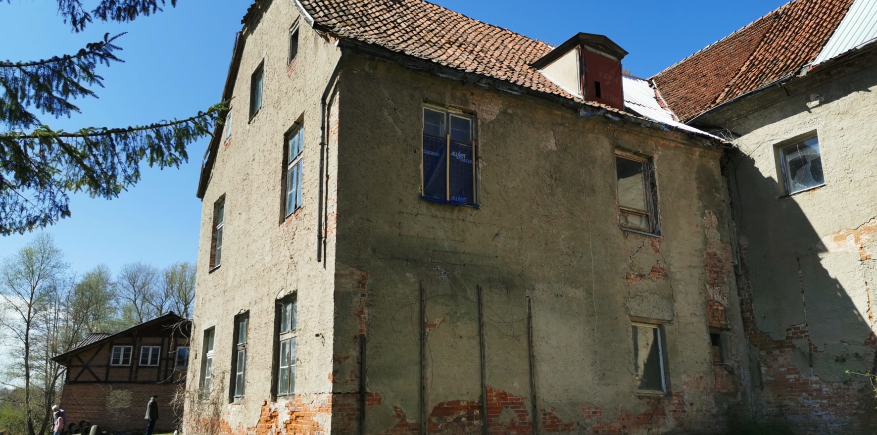 Wasserschloss-Divitz-01